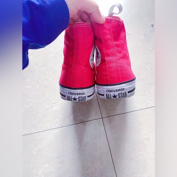 CONVERSE ALL STAR RED CHUCK TAYLOR SNEAKERS CLASSIC HIGH TOP WOMEN'S‎ SZ 6 - Picture 7 of 9